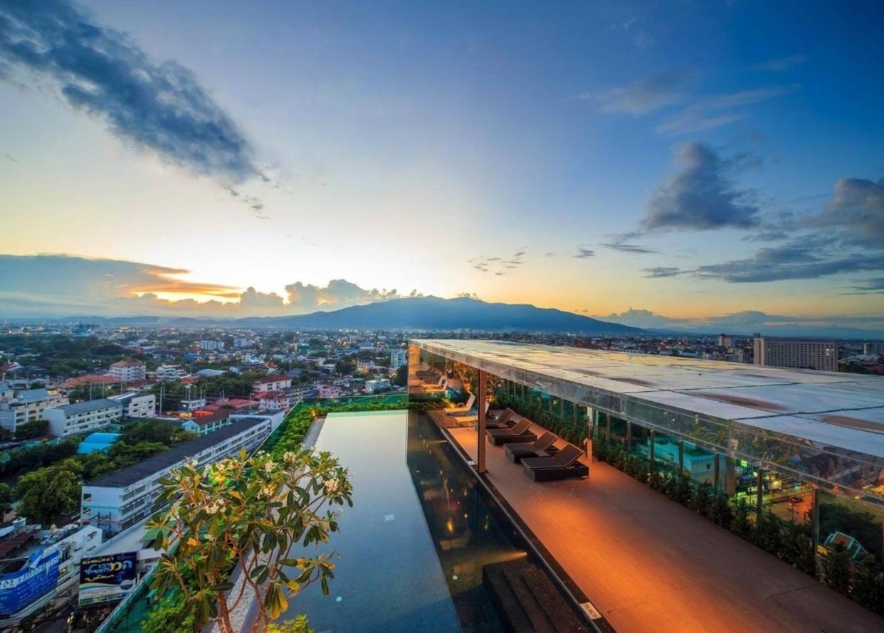 The Astra Cozy Living Suite Chiang Mai Bagian luar foto