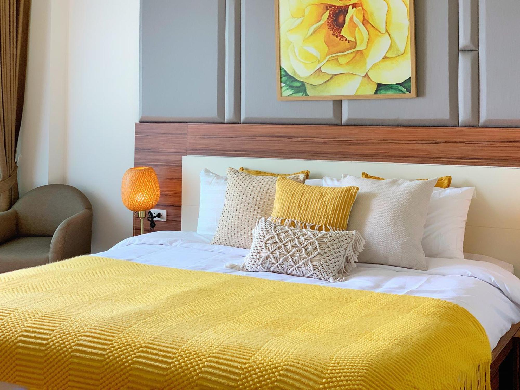 The Astra Cozy Living Suite Chiang Mai Bagian luar foto